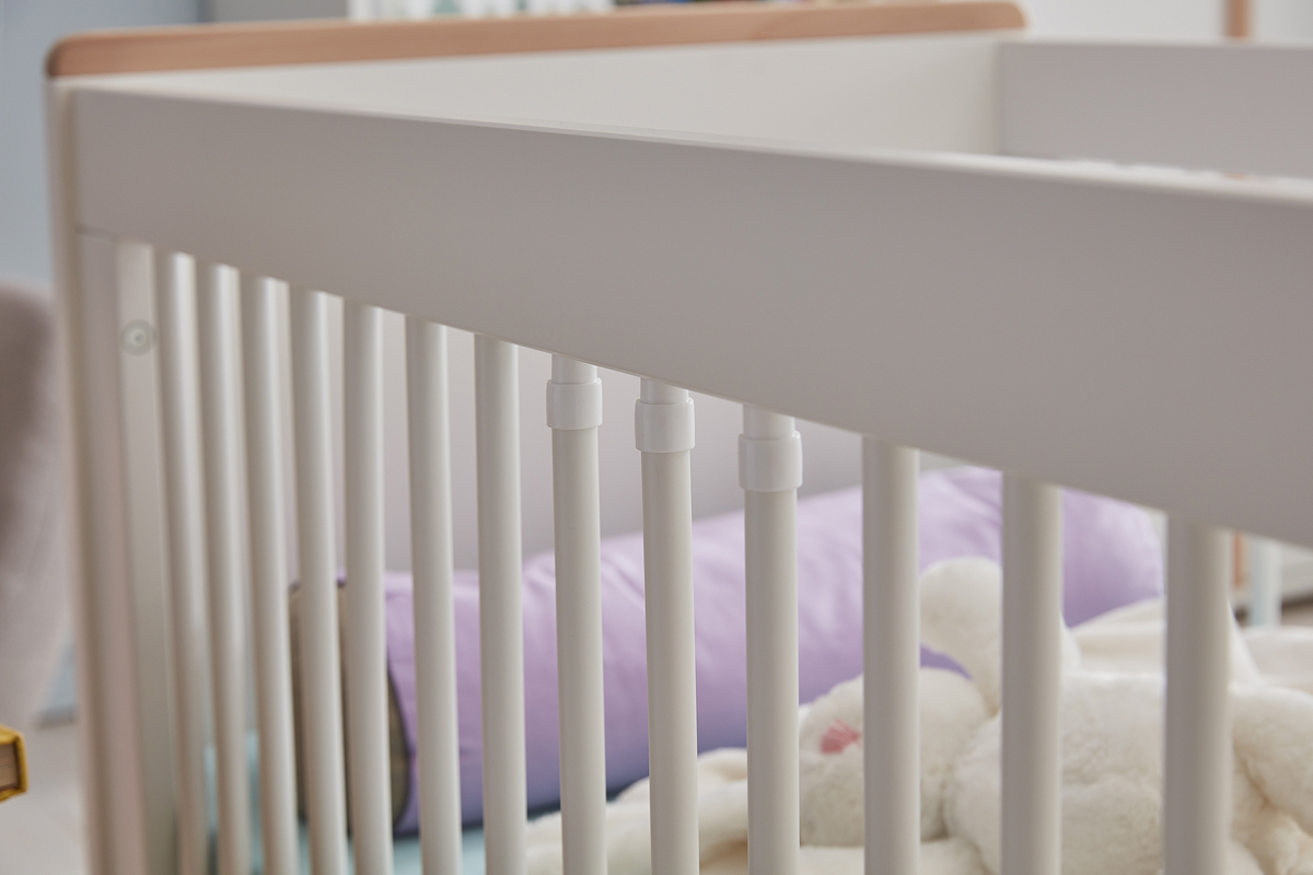 snap on baby crib